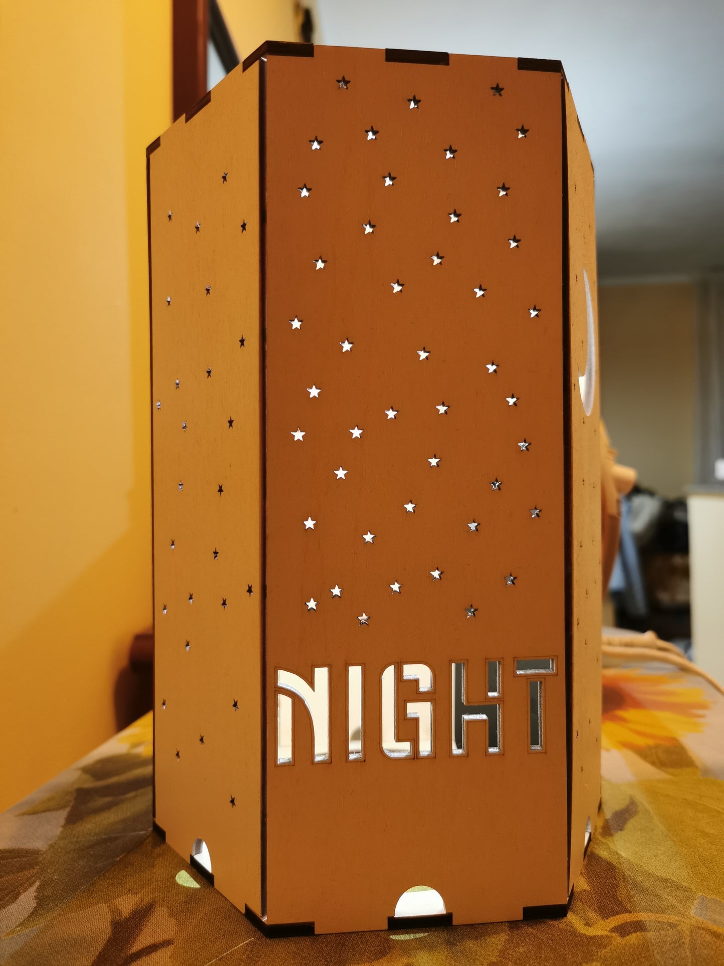 Lampada Esagonale Notturna